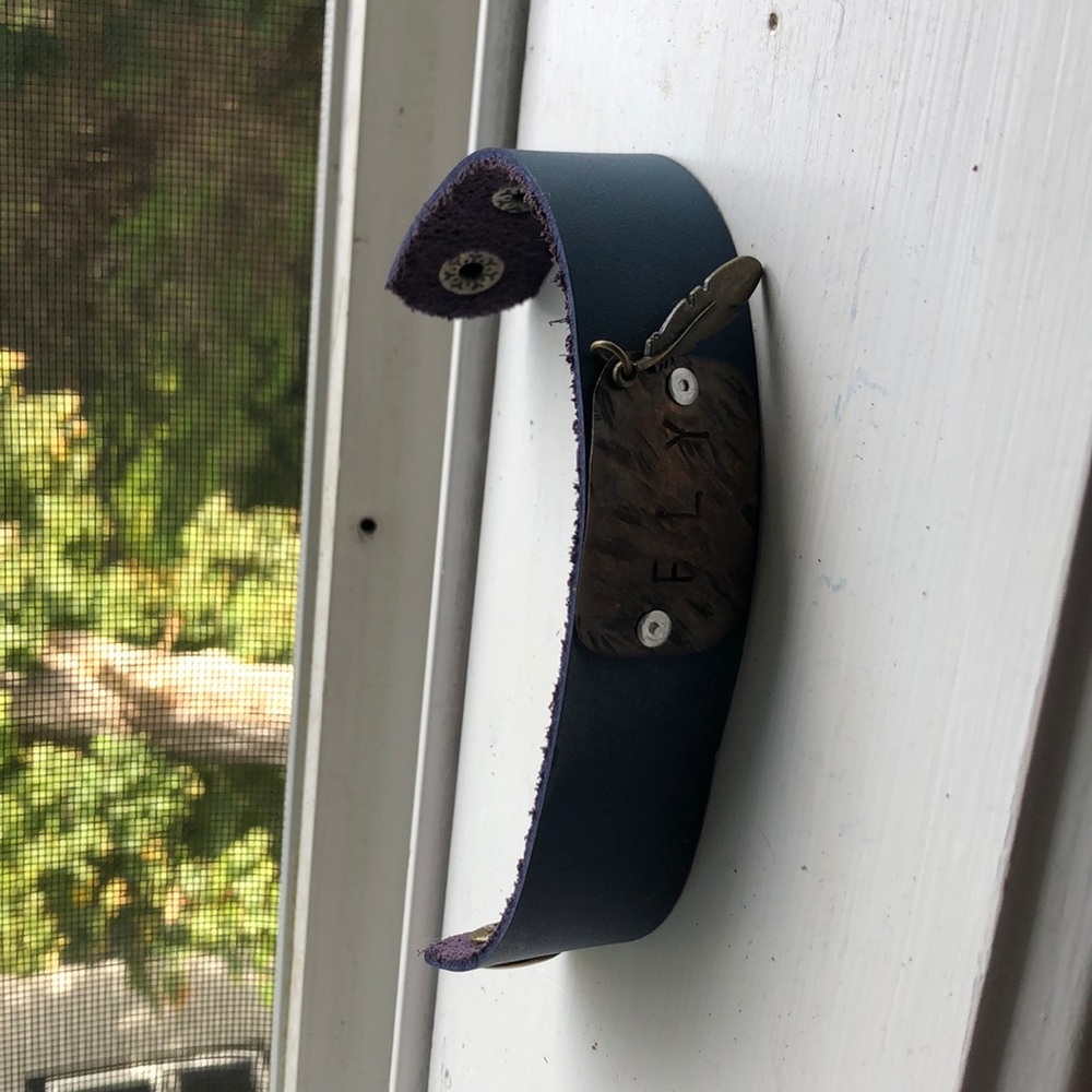 Fly bracelet - Picture 2 of 2